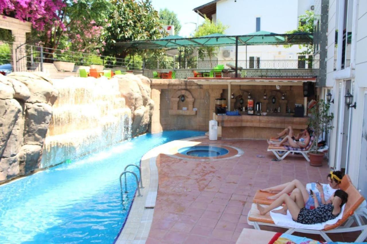 London House Hotel Kemer Exteriör bild